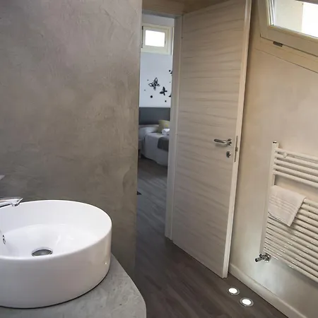 Michela Bb & Relais Bed & Breakfast Lonato Exterior photo